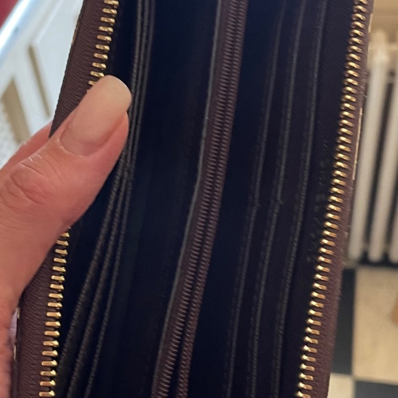 Wallet - Picture 3 of 3